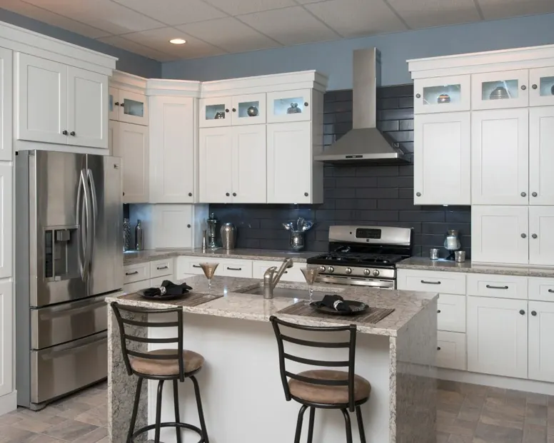 White Shaker kitchen cabinets