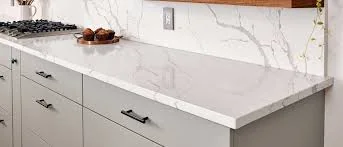 LUX Calcutta Lorenza LQ-907 Quartz Countertop 72.inX25.in