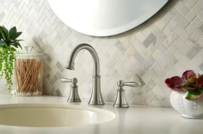 Pfister Courant Brushed Nickel Widespread 2-Handle Bathroom Faucet photo 2